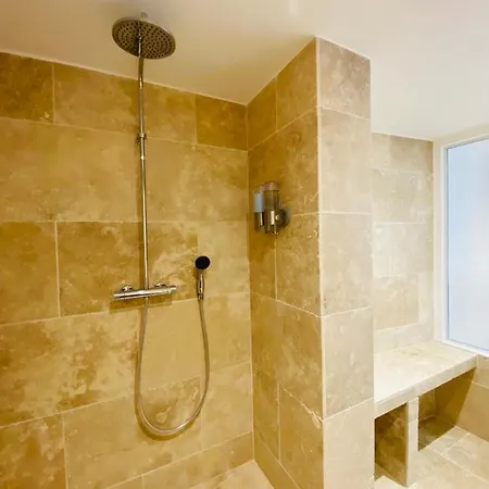 Feel@Home Nemausus « Le 21 » Nimes Exterior foto